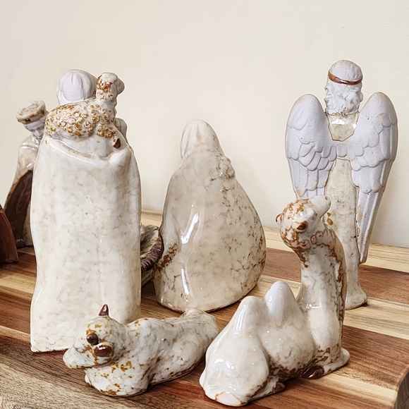 Glazed Ceramic Nativity Scene Set Rustic Minimalist Christmas Decor - Picture 12 of 14